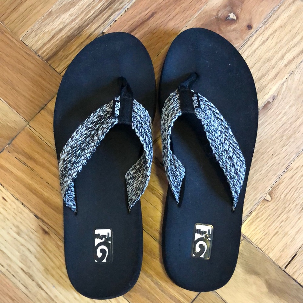 Women’s Teva Mush II flip flops